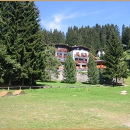 Hotel Touring Madonna Esterno foto